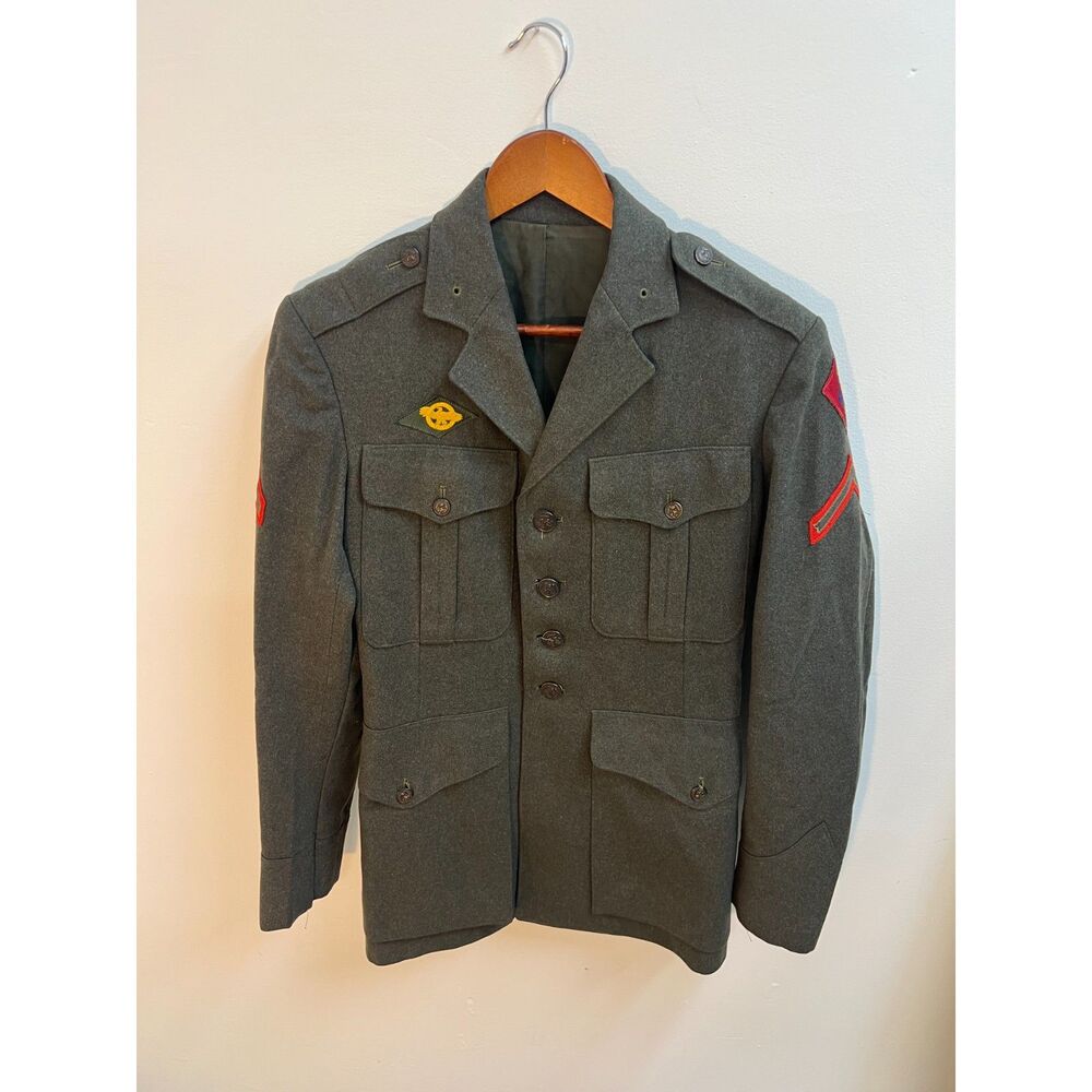 Vintage WWII US Marine Corps Dress Uniform Jacket